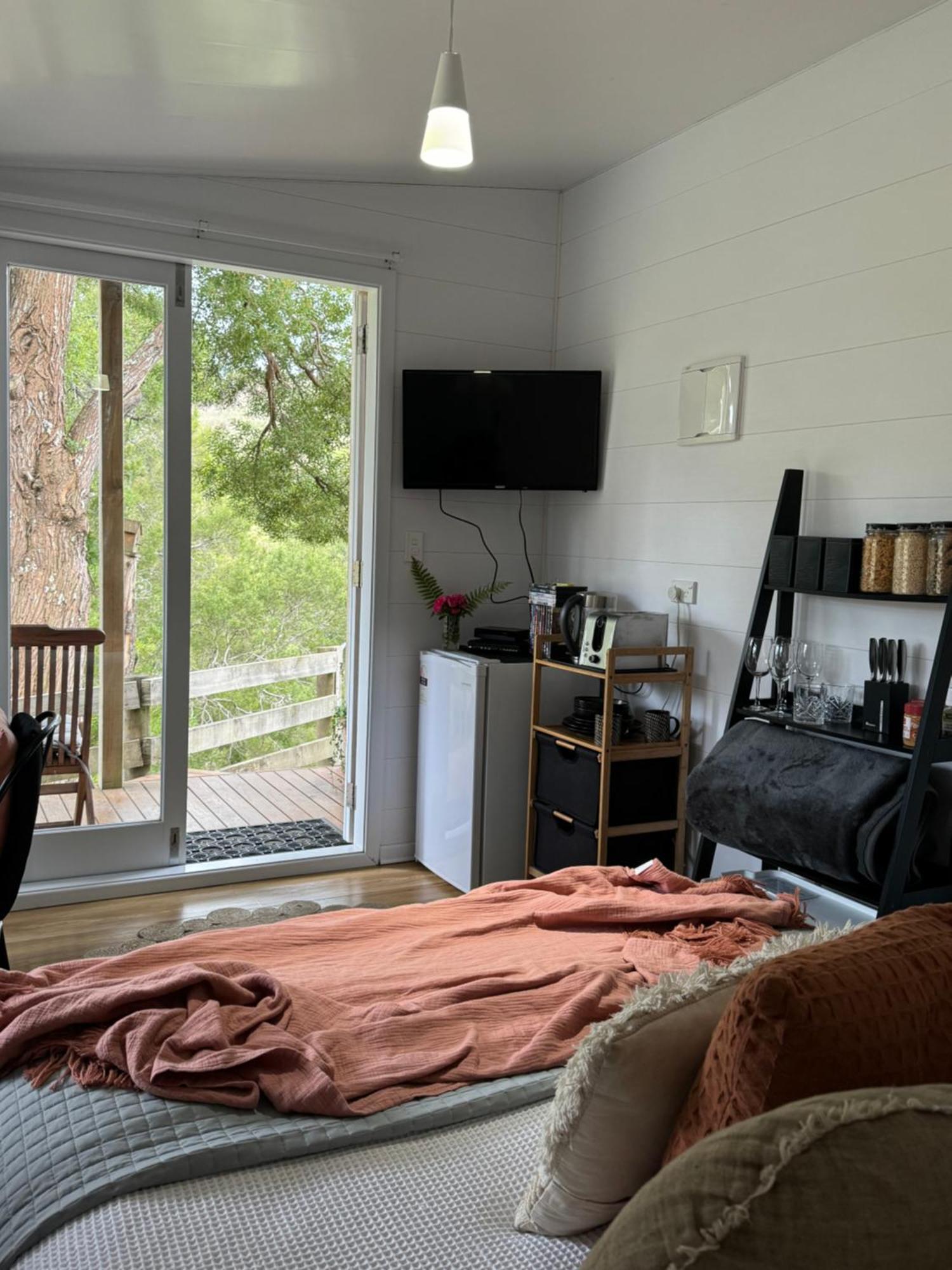 Private Cabin Close To The City Centre Whangarei Exteriör bild