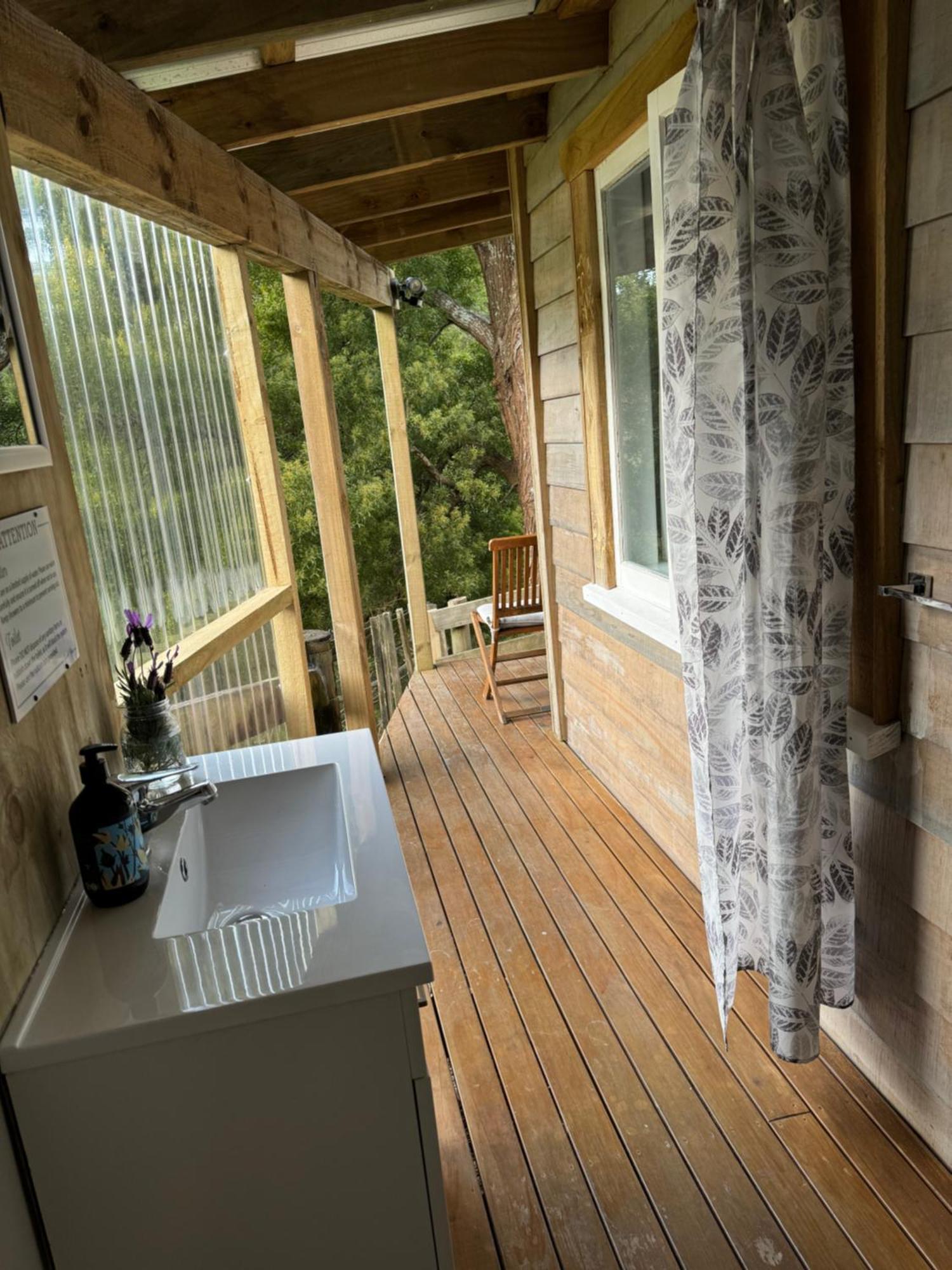 Private Cabin Close To The City Centre Whangarei Exteriör bild